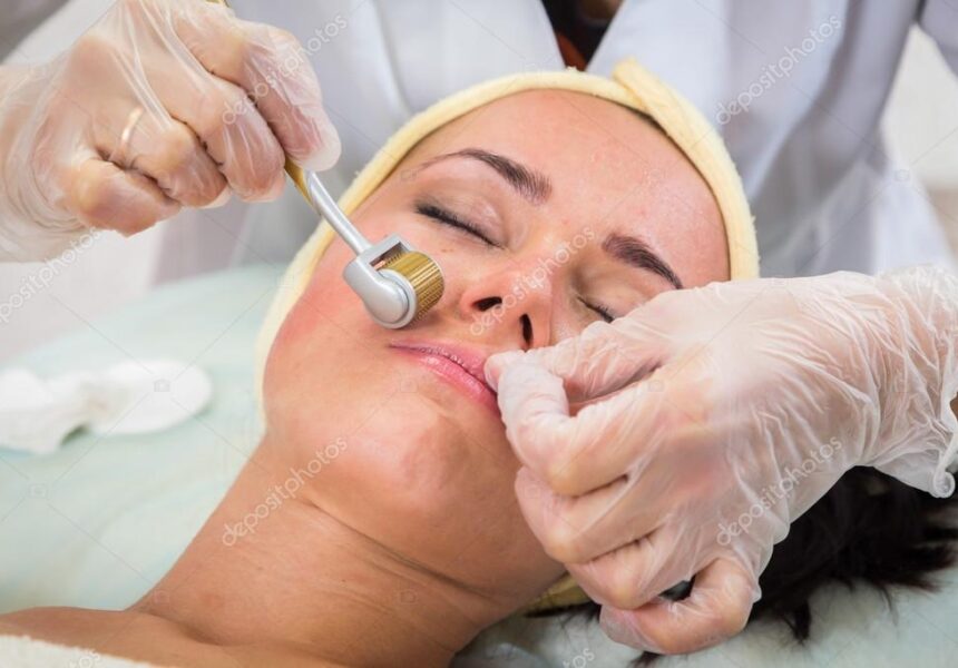 depositphotos_64455975-stock-photo-beautician-performs-dermaroller-procedure
